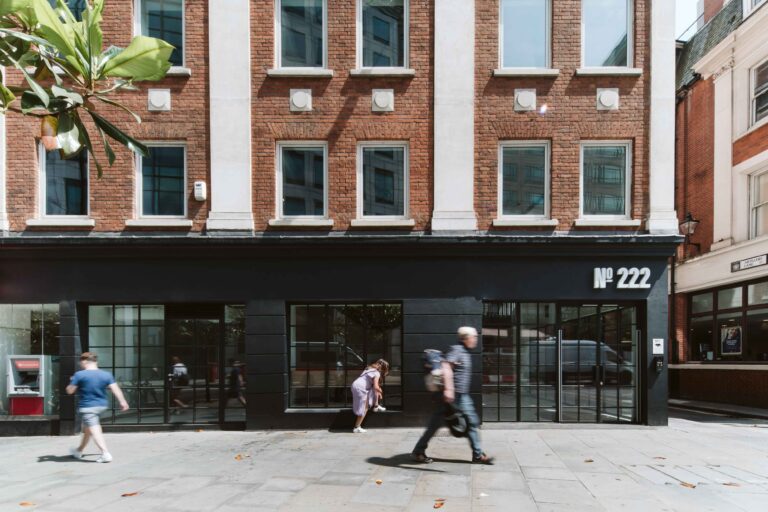 Boutique. Co 222 Bishopsgate 23 26 11zon 768x512