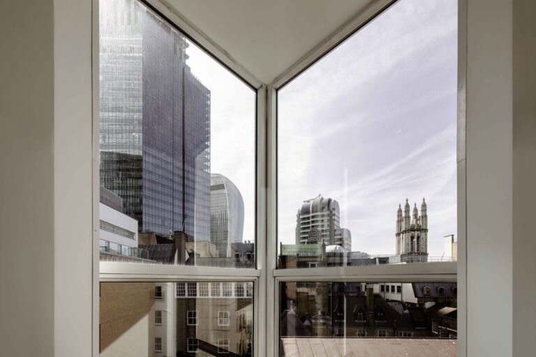 Boutique. Co ThreadneedleStreet8A9098 49 11zon 768x512