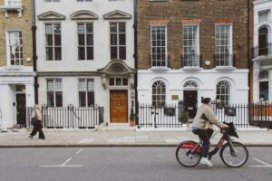 Elmtree 34 36 Queen Anne Building 11zon 300x200