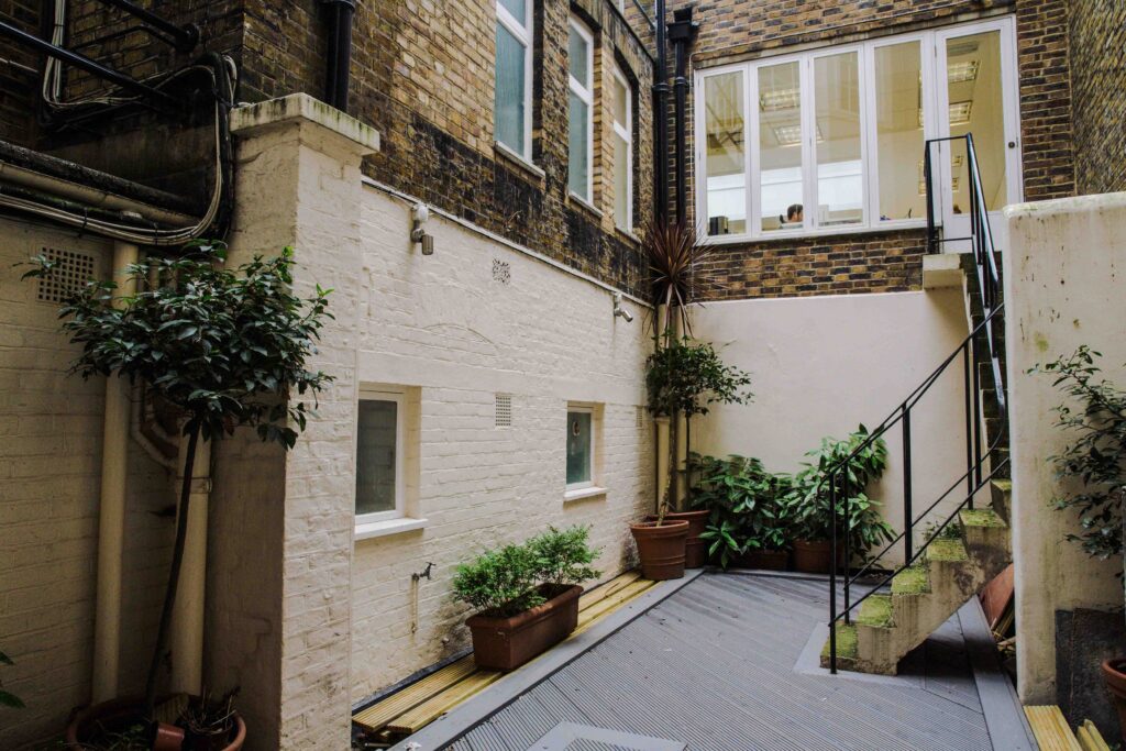 Southampton Place Courtyard 1024x683