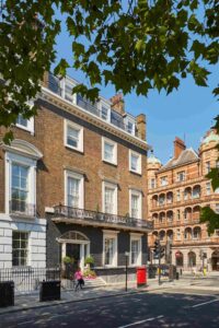 17 Cavendish Square3.jpglower res 200x300
