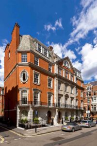 84 Brook Street 200x300