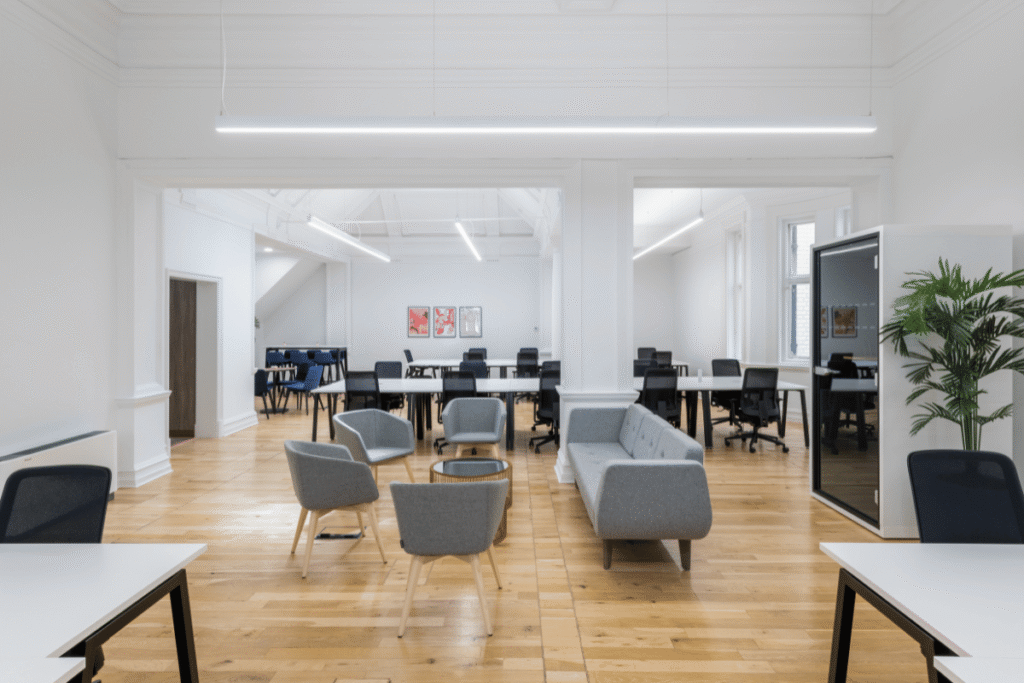 Boutique Workplace Holborn Town Hall desks 1024x683