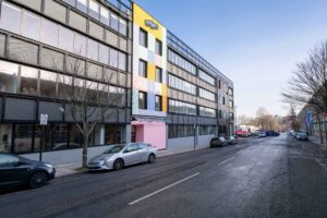 tradestars islington exterior 300x200