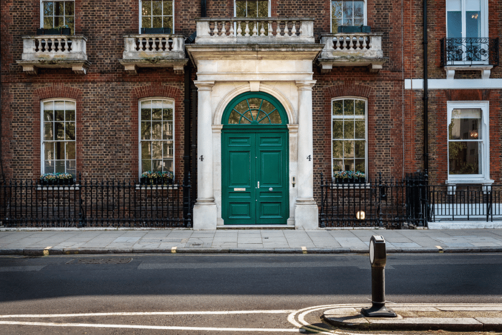 Kensington Office Cavendish Square exterior 1024x683